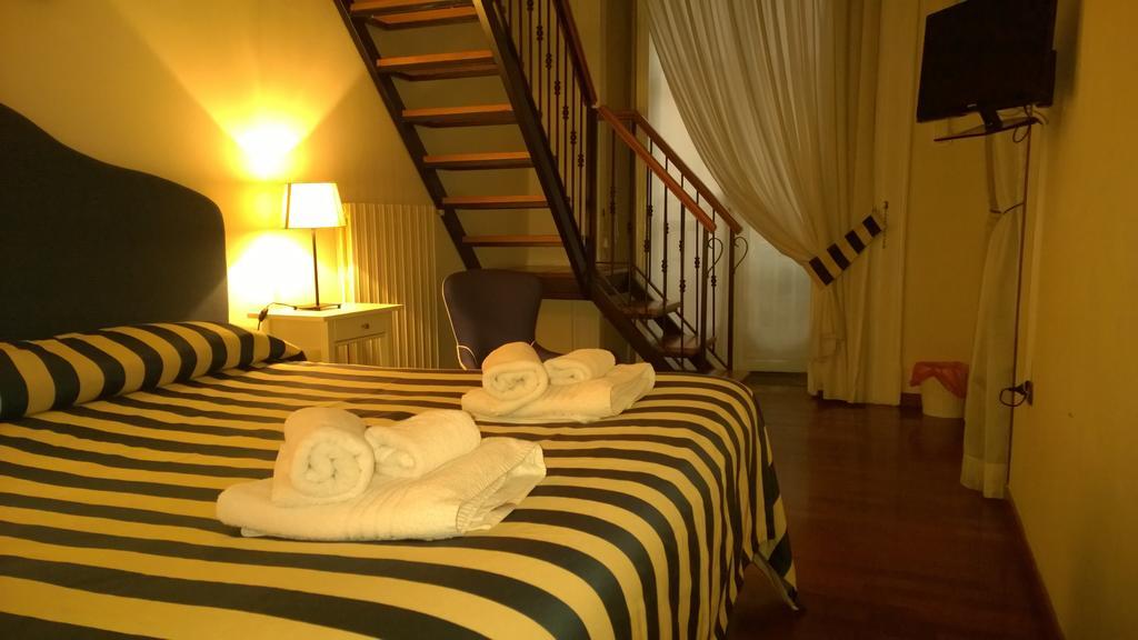 נאפולי Palazzo Magnocavallo B&B חדר תמונה