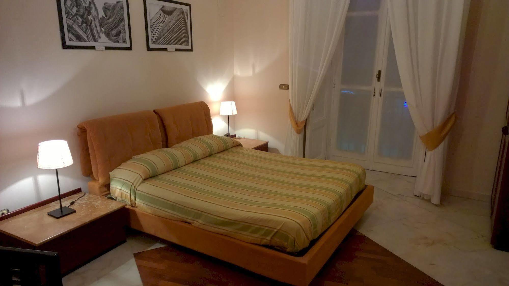 נאפולי Palazzo Magnocavallo B&B מראה חיצוני תמונה