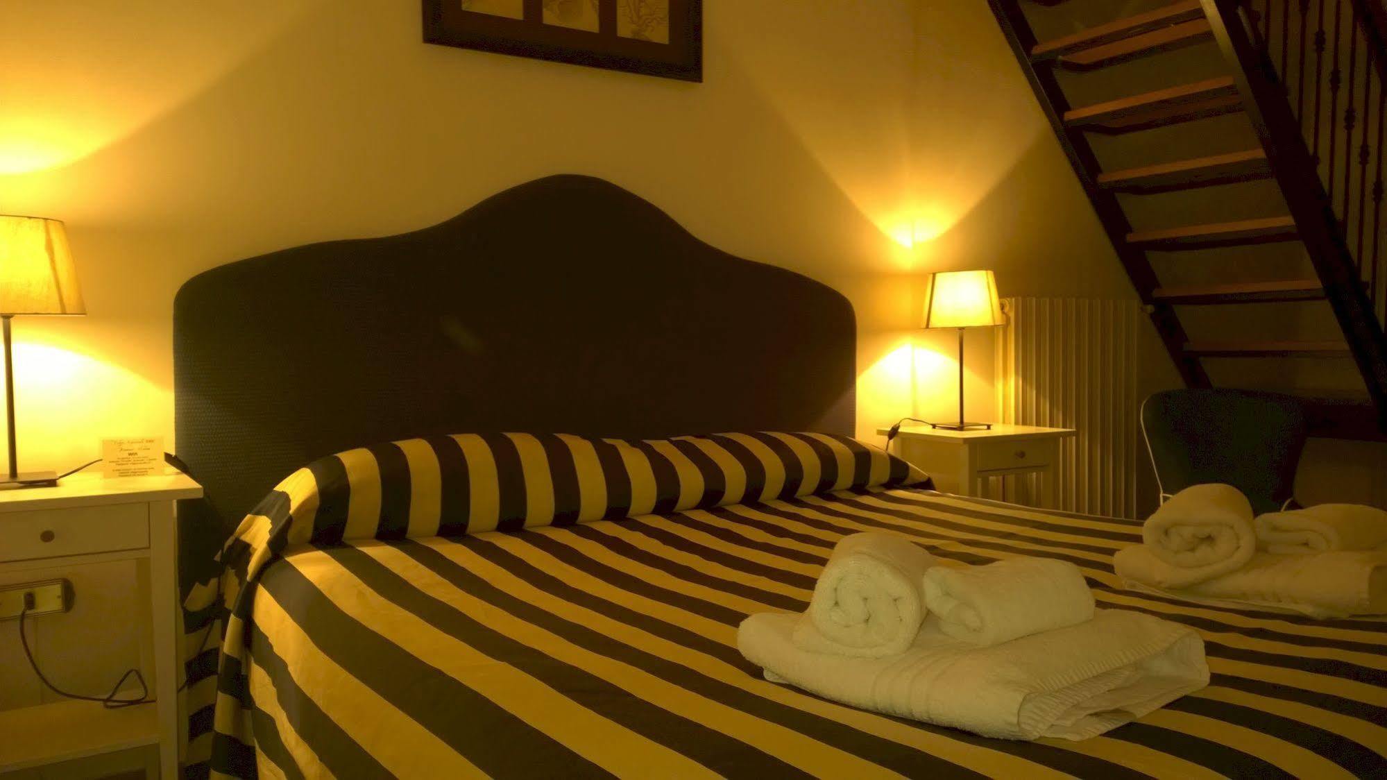 נאפולי Palazzo Magnocavallo B&B מראה חיצוני תמונה