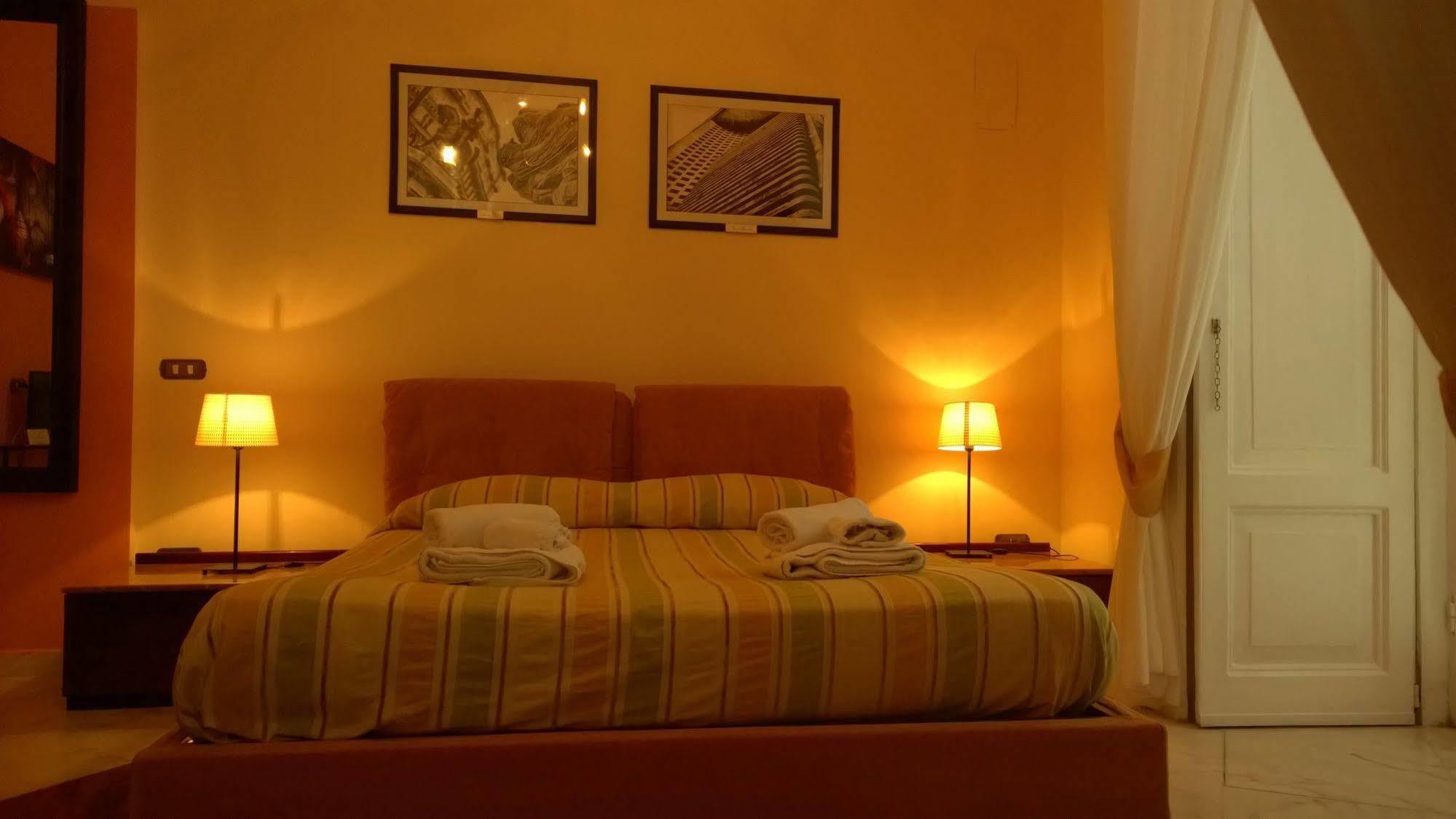 נאפולי Palazzo Magnocavallo B&B מראה חיצוני תמונה