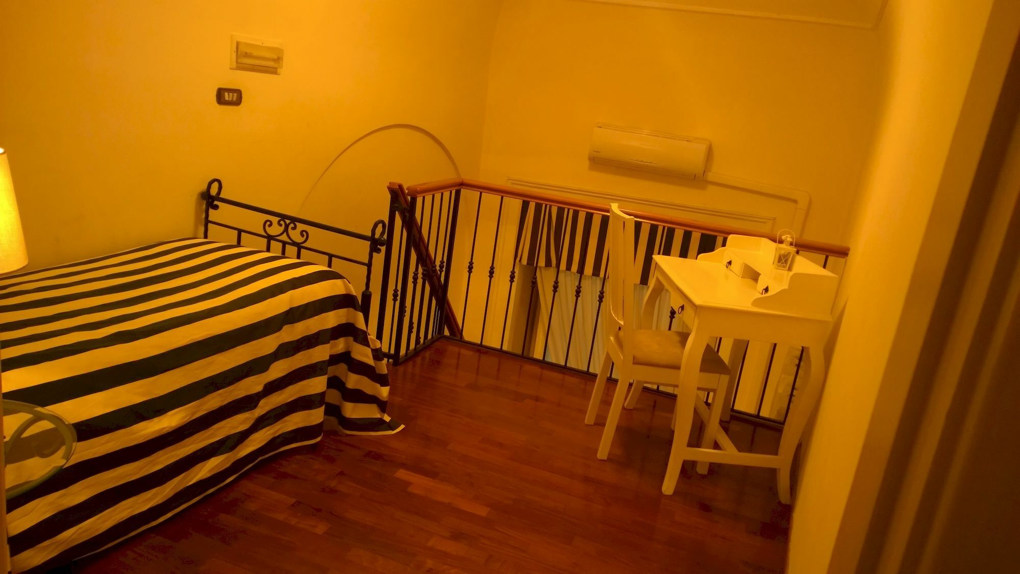 נאפולי Palazzo Magnocavallo B&B מראה חיצוני תמונה